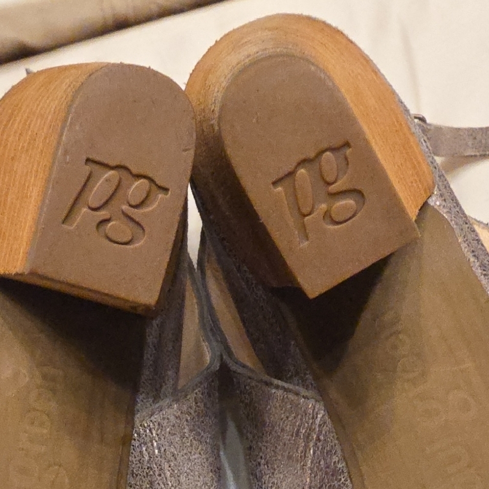 Paul Green Shimmering Gray Silver Heeled Sandals - Picture 12 of 16